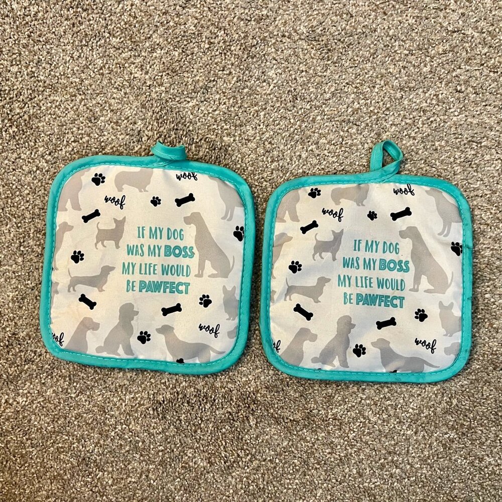 Set of 2 Dog Lovers potholders / hot hands